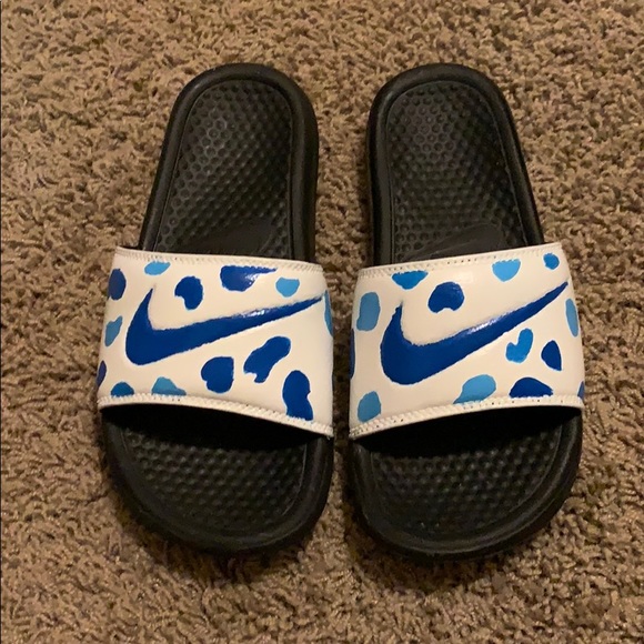 Custom Nike slides - Picture 1 of 7